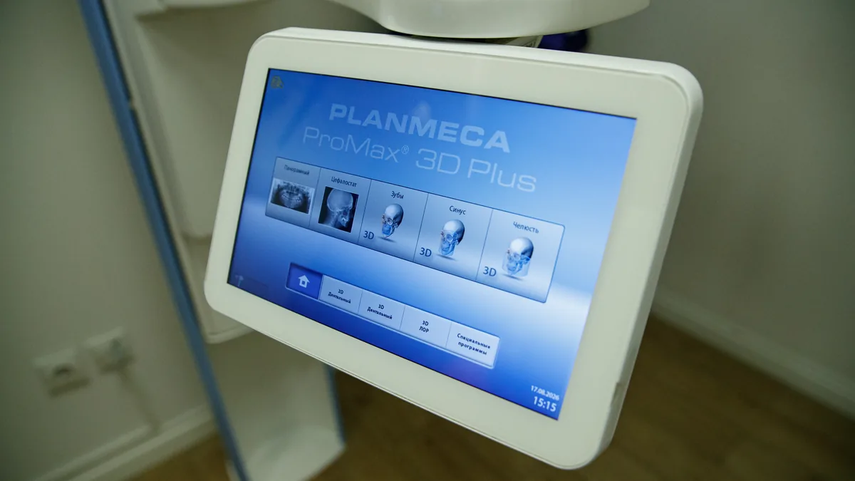 Planmeca 3D ტომოგრაფის ეკრანი ორთოდონტიული დიაგნოსტიკისთვის NB Dental-ში